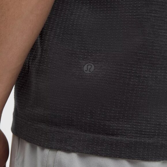 LULULEMON - Metal Vent Tech Short-Sleeve Shirt Graphite Grey  / Black  - Size L - Picture 3 of 6
